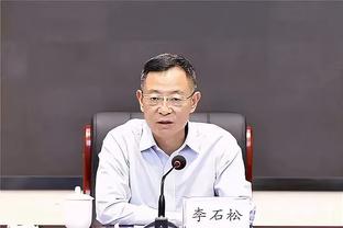 官方：埃弗顿与38岁老将阿什利-扬续约至2025年6月